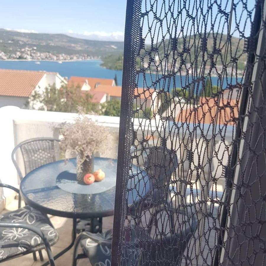 Apartmani Adriatic ロゴズニッツァ エクステリア 写真