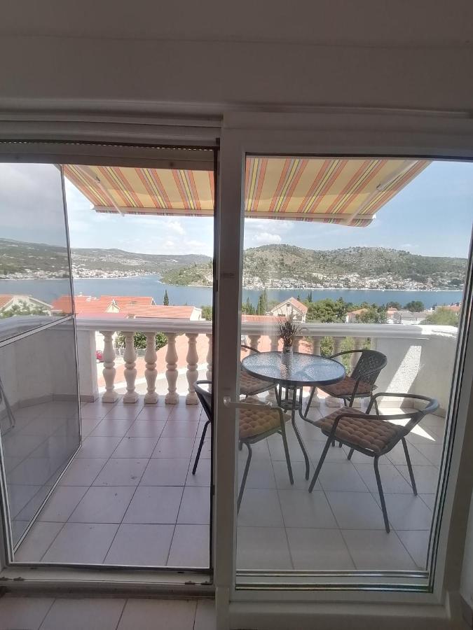 Apartmani Adriatic ロゴズニッツァ エクステリア 写真