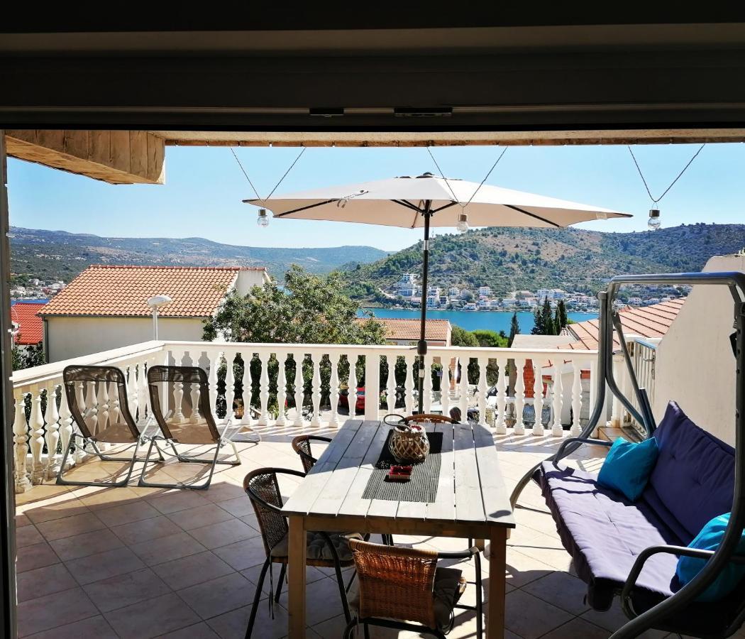 Apartmani Adriatic ロゴズニッツァ エクステリア 写真