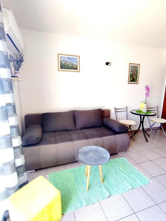 Apartmani Adriatic ロゴズニッツァ エクステリア 写真