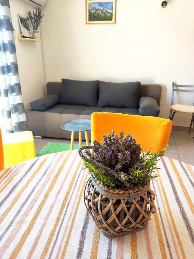 Apartmani Adriatic ロゴズニッツァ エクステリア 写真