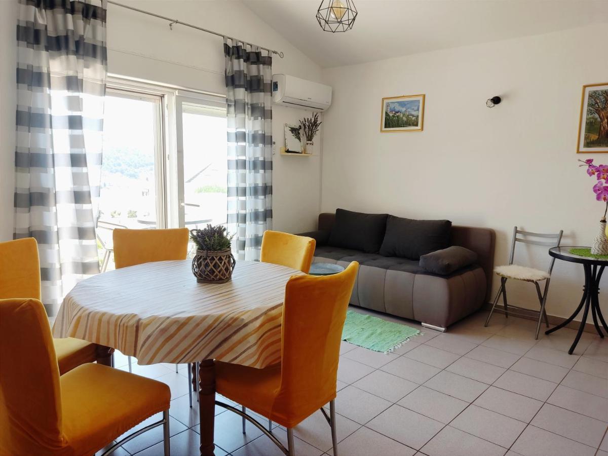 Apartmani Adriatic ロゴズニッツァ エクステリア 写真