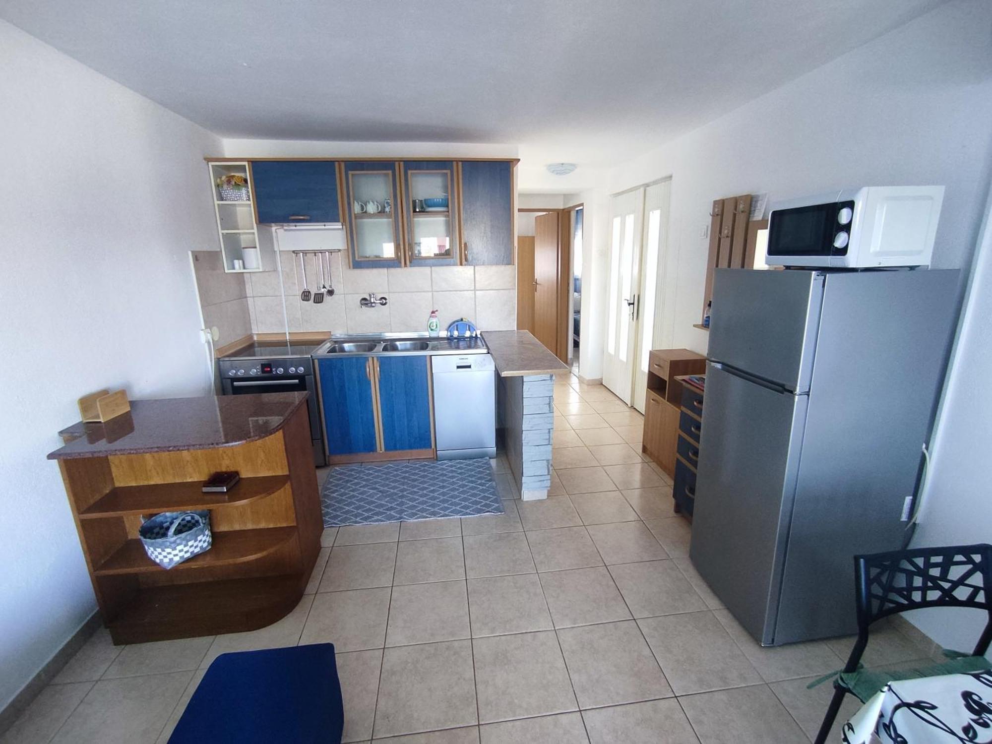 Apartmani Adriatic ロゴズニッツァ エクステリア 写真