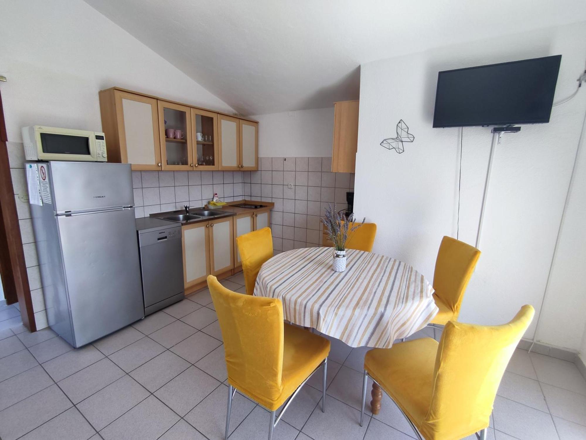 Apartmani Adriatic ロゴズニッツァ エクステリア 写真