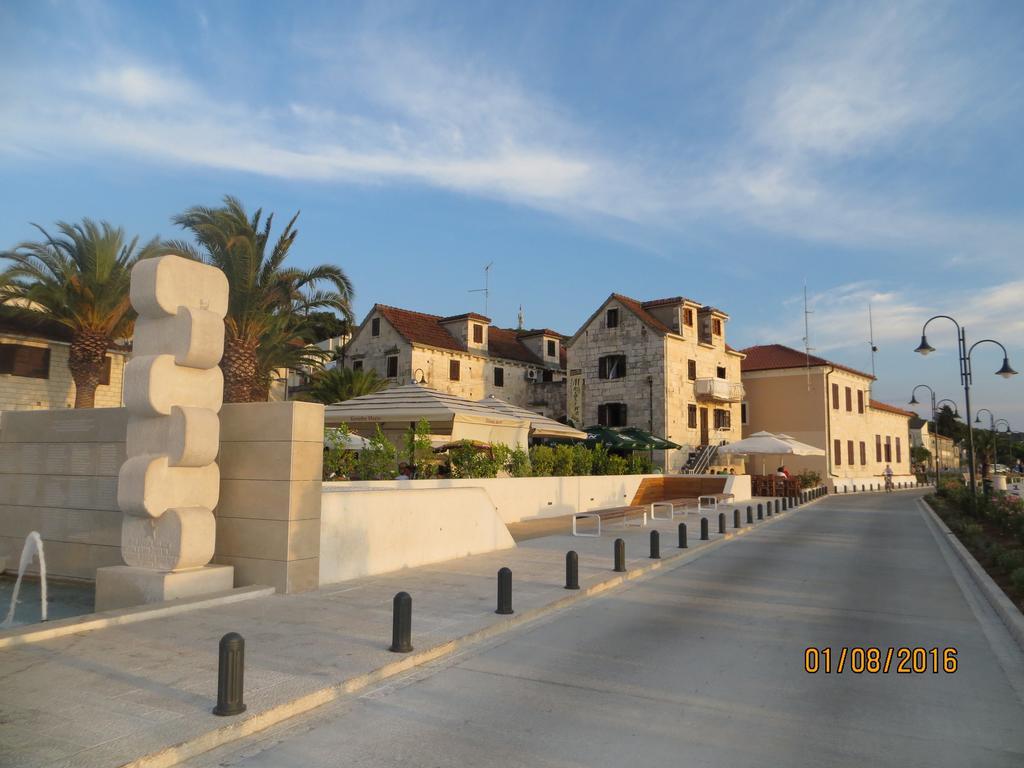 Apartmani Adriatic ロゴズニッツァ エクステリア 写真