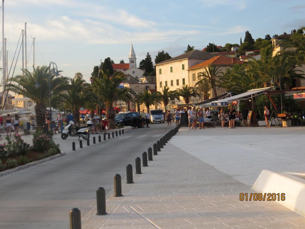 Apartmani Adriatic ロゴズニッツァ エクステリア 写真