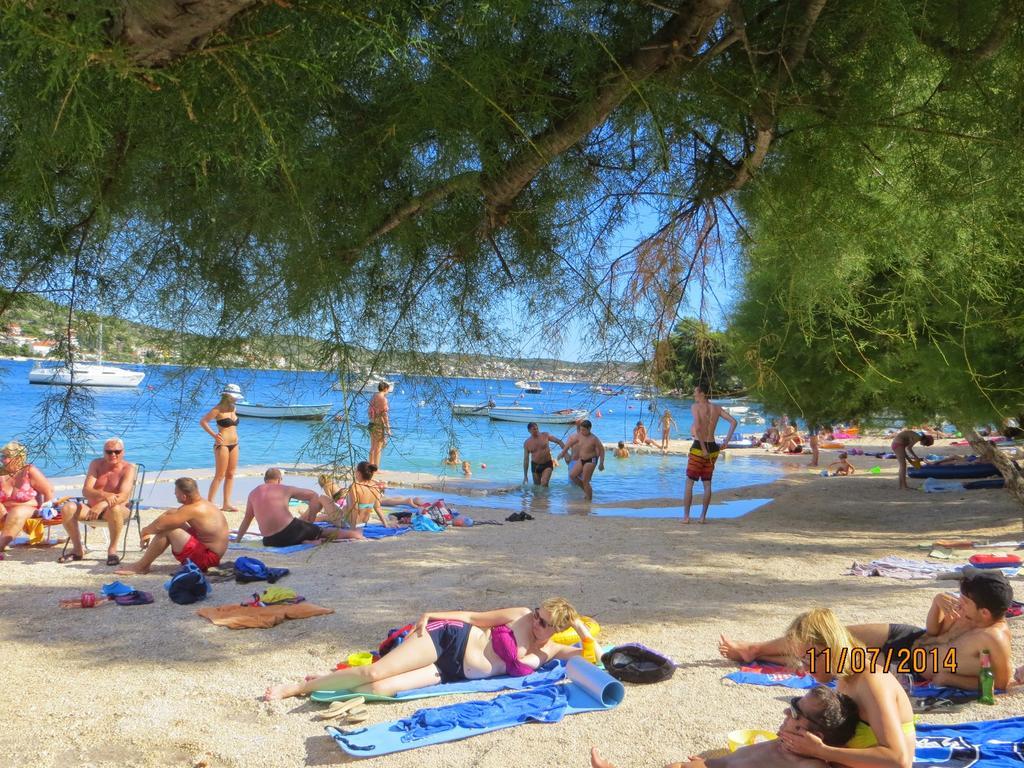 Apartmani Adriatic ロゴズニッツァ エクステリア 写真