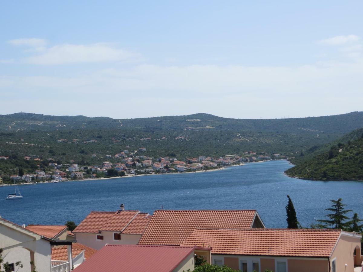 Apartmani Adriatic ロゴズニッツァ エクステリア 写真