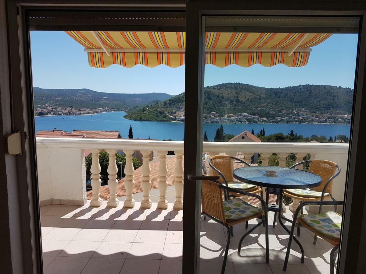 Apartmani Adriatic ロゴズニッツァ エクステリア 写真