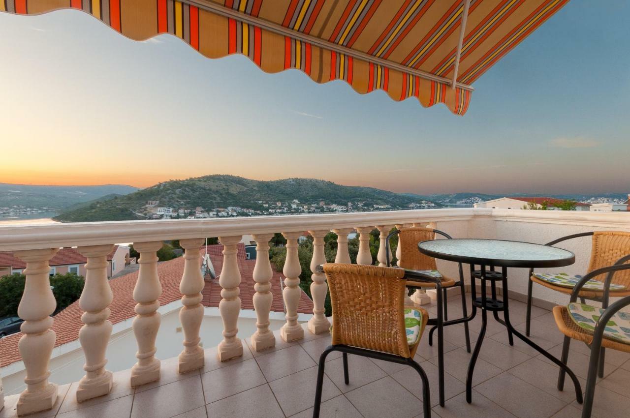 Apartmani Adriatic ロゴズニッツァ エクステリア 写真