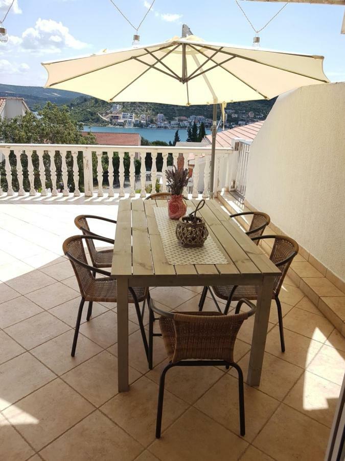 Apartmani Adriatic ロゴズニッツァ エクステリア 写真