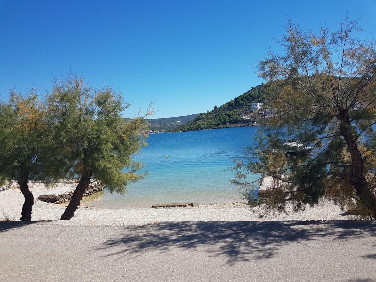 Apartmani Adriatic ロゴズニッツァ エクステリア 写真