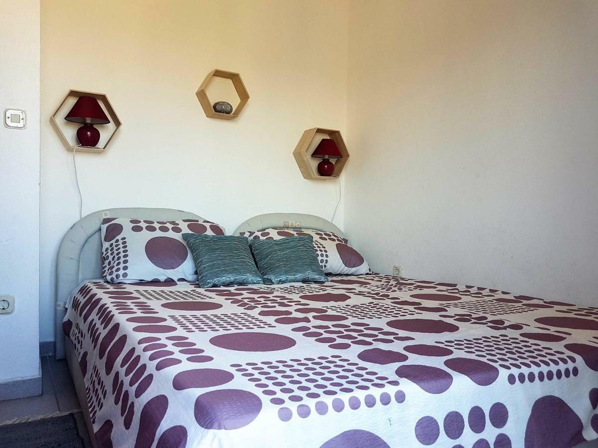 Apartmani Adriatic ロゴズニッツァ エクステリア 写真