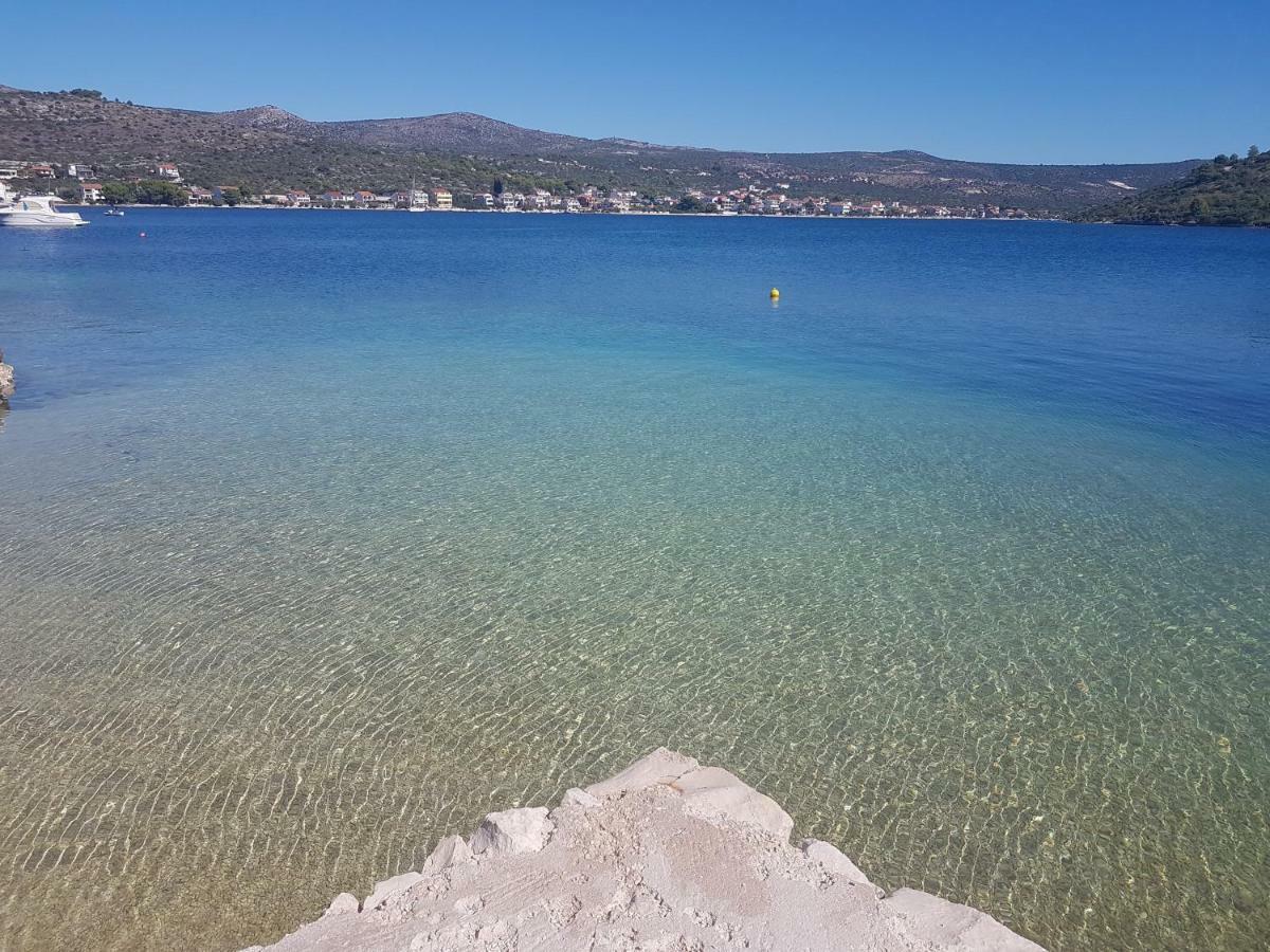 Apartmani Adriatic ロゴズニッツァ エクステリア 写真