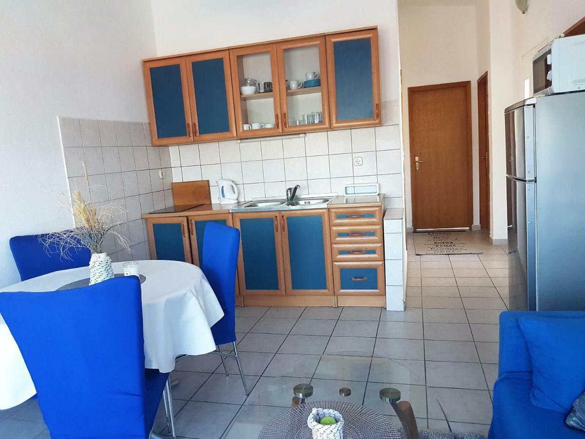 Apartmani Adriatic ロゴズニッツァ エクステリア 写真